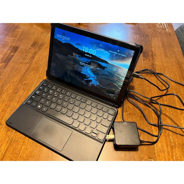 Windowsタブレット2in1＋キーボードケース／CHUWI Hi10 Go