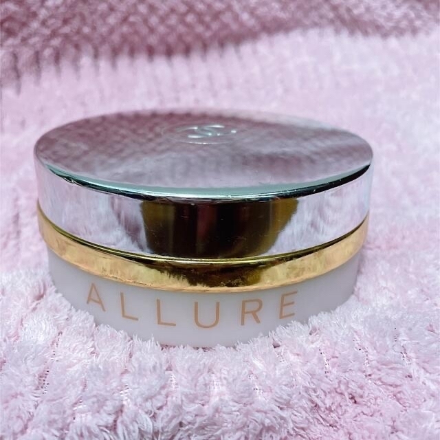 入手困難 廃盤 CHANEL ココ マドモアゼル フレッシュ ボディパウダー 入手困難 廃盤 CHANEL ココ マドモアゼル フレッシュ ボディパウダー