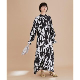 【22SS 】ADAM ET ROPÉ FEMME アートプリントワンピース