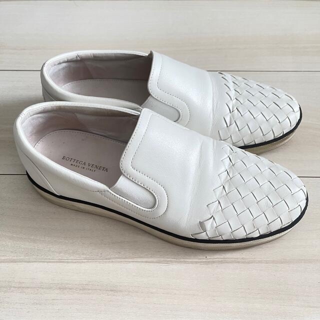 Bottega Veneta(ボッテガヴェネタ)の美品❣️ボッテガ　スニーカー　スリッポン　36.5 レディースの靴/シューズ(スニーカー)の商品写真