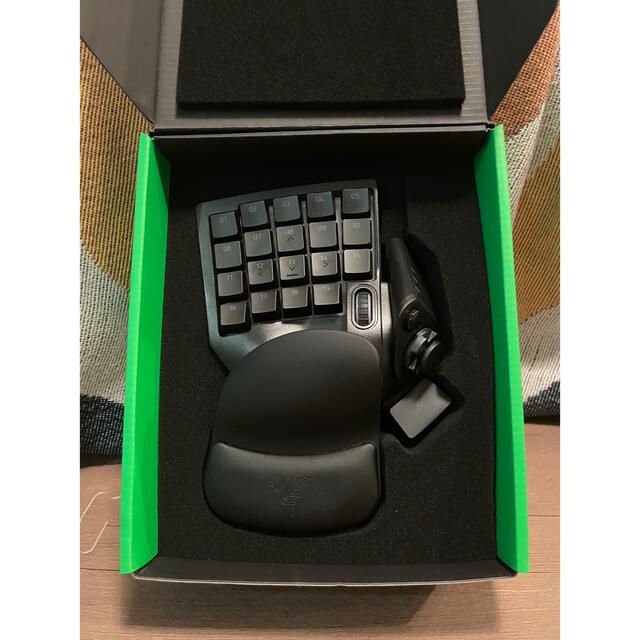 スマホ/家電/カメラRazer Tartarus v2 ゲーミングキーボード　美品