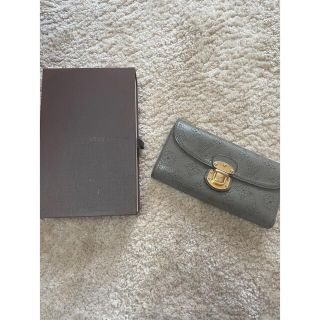 ルイヴィトン(LOUIS VUITTON)のルイヴィトン　マヒナ　長財布(長財布)