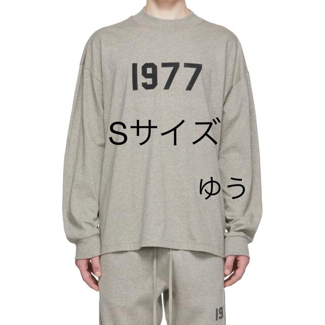 FEAR OF GOD(フィアオブゴッド)のFog Essentials 1977 ロング スリーブ Tシャツ S メンズのトップス(Tシャツ/カットソー(七分/長袖))の商品写真