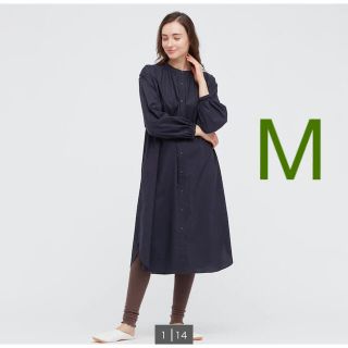 ユニクロ(UNIQLO)の新品　ユニクロ　ソフトストレッチパジャマワンピース　ネイビー　M 長袖　紺(ルームウェア)