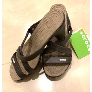 クロックス(crocs)のサンダル　クロックスcrocs 24cm(サンダル)