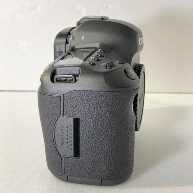 美品 Canon EOS 5Ds R ボディ＋BG-E11＋LP-E6N（4個）