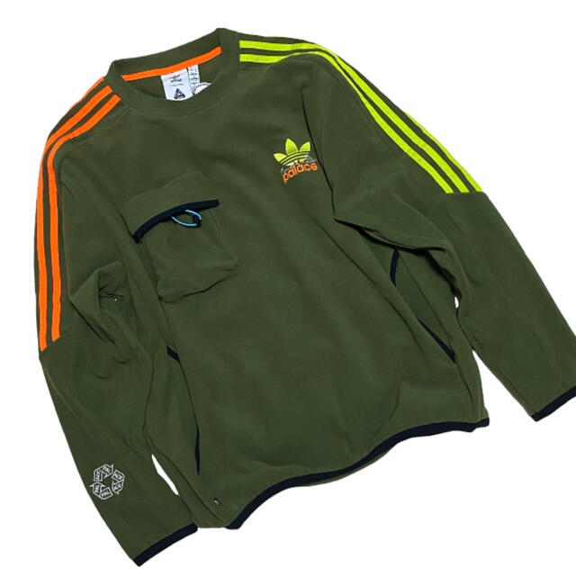 PALACE(パレス)の【新品】M adidas アディダス パレス スケートボード カーキ 限定 メンズのトップス(スウェット)の商品写真