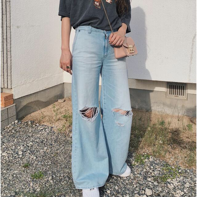 SLY(スライ)のSOPHIA TROUSER WIDE SHOWER BLEACH M レディースのパンツ(デニム/ジーンズ)の商品写真