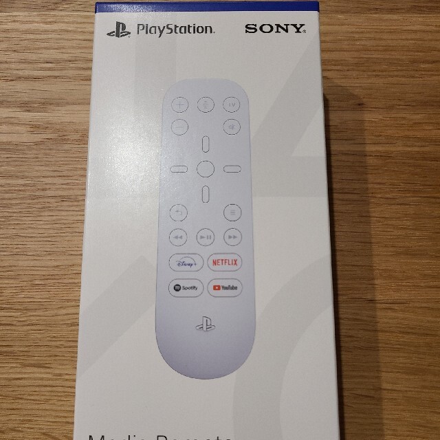 PlayStation(プレイステーション)の【新品】PS5 メディアリモコン　Media Remote　CFI-ZMR1 エンタメ/ホビーのゲームソフト/ゲーム機本体(その他)の商品写真