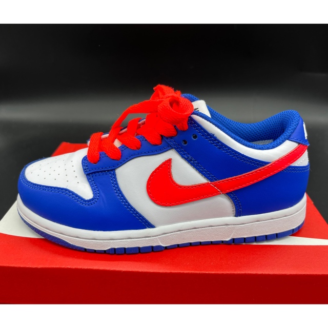 NIKE(ナイキ)のNIKE ダンク dunk low PS 19.5cm ドラえもん 青白 キッズ/ベビー/マタニティのキッズ靴/シューズ(15cm~)(スニーカー)の商品写真