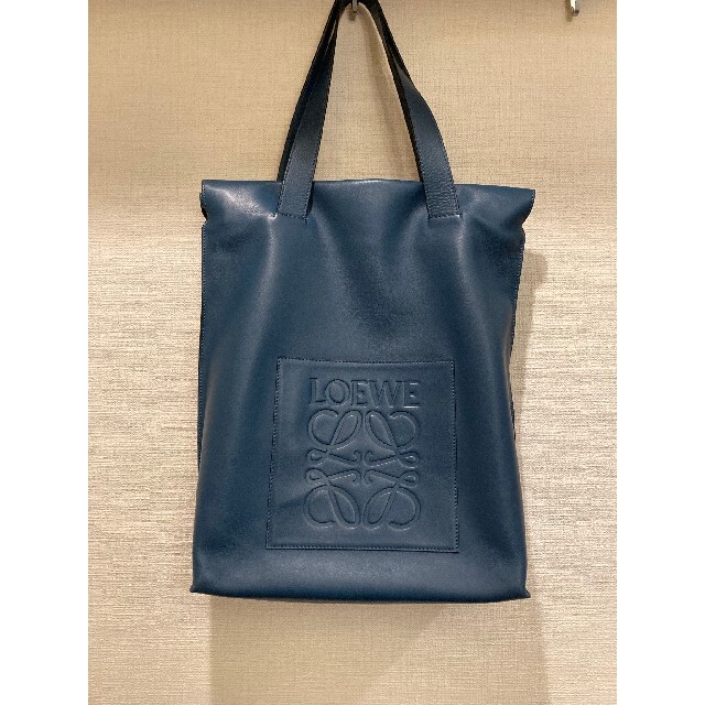 LOEWE(ロエベ)のねずねす様専用 Loewe ロエベ ショッパー  アナグラム  330.54 レディースのバッグ(トートバッグ)の商品写真