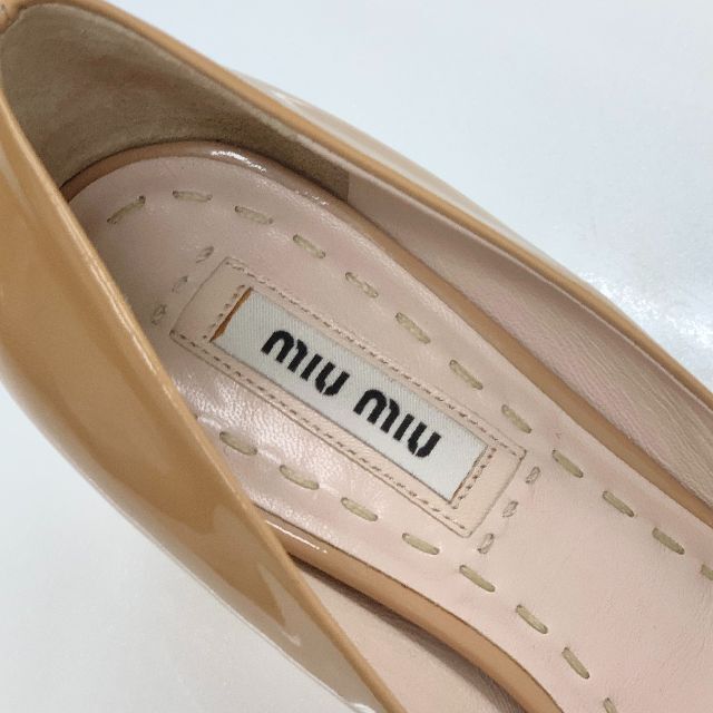 miumiu(ミュウミュウ)の4237 未使用 ミュウミュウ パテント リボン オープントゥ パンプス レディースの靴/シューズ(ハイヒール/パンプス)の商品写真