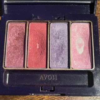 エイボン(AVON)のAVON アイシャドウ(アイシャドウ)