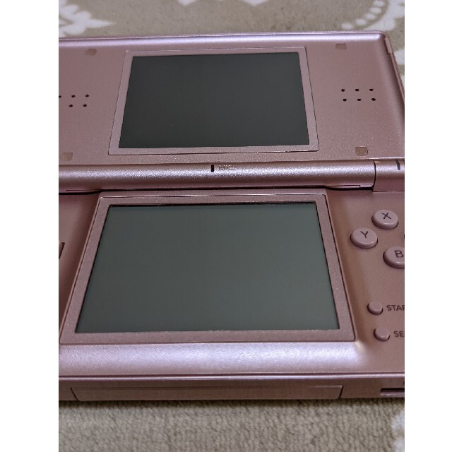 ニンテンドー2DS(ニンテンドー2DS)のNintendo DS 本体 エンタメ/ホビーのゲームソフト/ゲーム機本体(携帯用ゲーム機本体)の商品写真