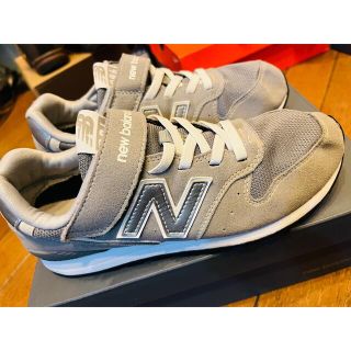 ニューバランス(New Balance)の【中古】ニューバランス キッズシューズ YV996(現行モデル) 22.5cm(スニーカー)