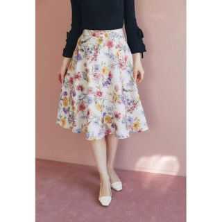 トッコ(tocco)のtocco closet / フラワープリントフレアスカート(ひざ丈スカート)