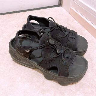 ナイキ(NIKE)のNIKE COCO(サンダル)