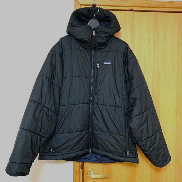 patagonia(パタゴニア)のパタゴニア ダスパーカ 2001年製 Ｍサイズ ブラック×ネイビー メンズのジャケット/アウター(ダウンジャケット)の商品写真