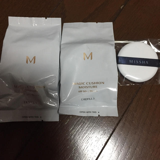 MISSHA(ミシャ)のMISSHA ミシャ クッションファンデーションリフィルとパフ コスメ/美容のベースメイク/化粧品(ファンデーション)の商品写真