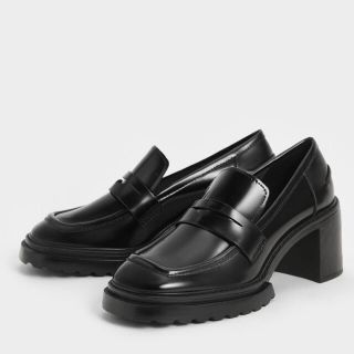 チャールズアンドキース(Charles and Keith)のcharles and keith ペニーローファー　パンプス (ローファー/革靴)