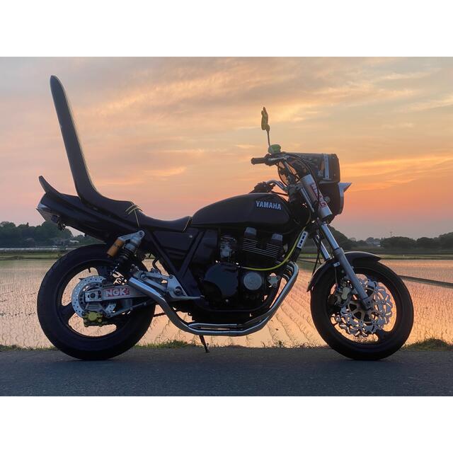 xjr400