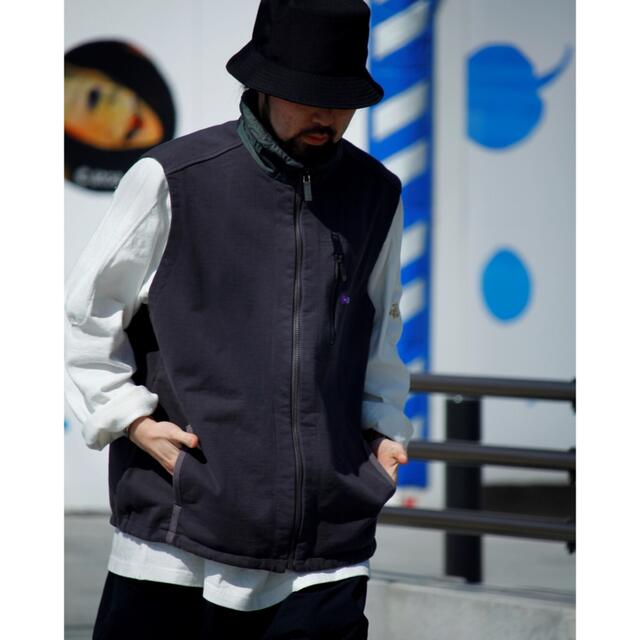 THE NORTH FACE(ザノースフェイス)のHighBulkyFrenchTerryFieldVest（チャコール・L） メンズのジャケット/アウター(その他)の商品写真