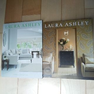 ローラアシュレイ(LAURA ASHLEY)のローラアシュレイのカタログ２冊(その他)