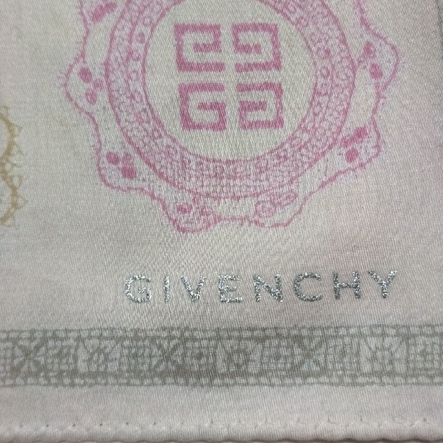 GIVENCHY(ジバンシィ)のジバンシー　ハンカチ2枚セット レディースのファッション小物(ハンカチ)の商品写真