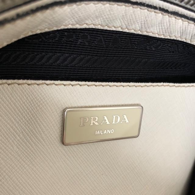 PRADA(プラダ)のプラダ ショルダーバッグ美品  - BR5134 レディースのバッグ(ショルダーバッグ)の商品写真