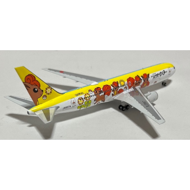 新品モデルスタンドAir DO B767-300 特別塗装