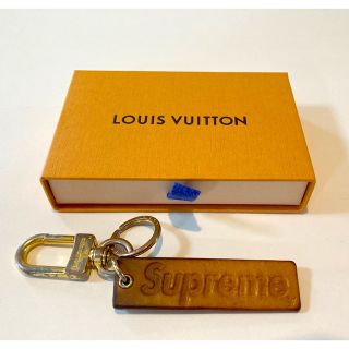 ルイヴィトン(LOUIS VUITTON)のLouis vuitton supreme レザーキーホルダー(キーホルダー)