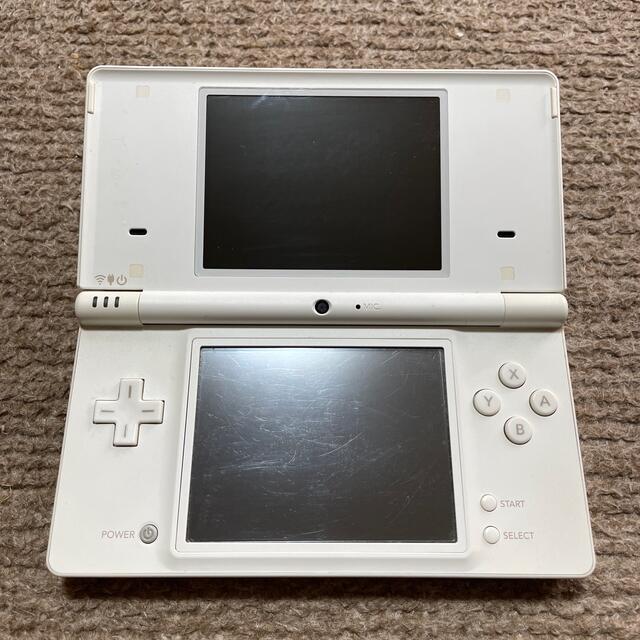 ニンテンドーDS(ニンテンドーDS)のNintendo DSi と　リズム天国ゴールド エンタメ/ホビーのゲームソフト/ゲーム機本体(携帯用ゲーム機本体)の商品写真