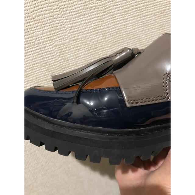 Clarks(クラークス)のクラークス　タッセル　エナメル レディースの靴/シューズ(ローファー/革靴)の商品写真