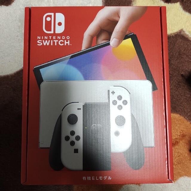 Nintendo Switch(ニンテンドースイッチ)の任天堂　Switch　有機EL　本体 エンタメ/ホビーの雑誌(ゲーム)の商品写真