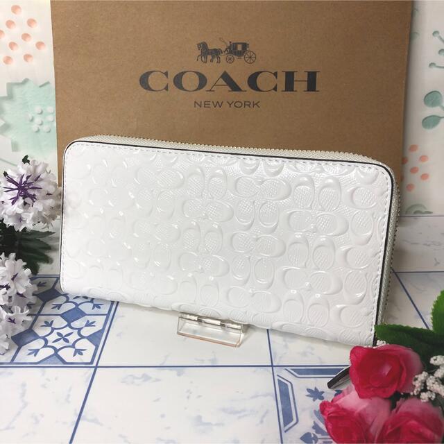 新作アイテム毎日更新 COACH コーチ ︎✿ホワイト シグネチャー