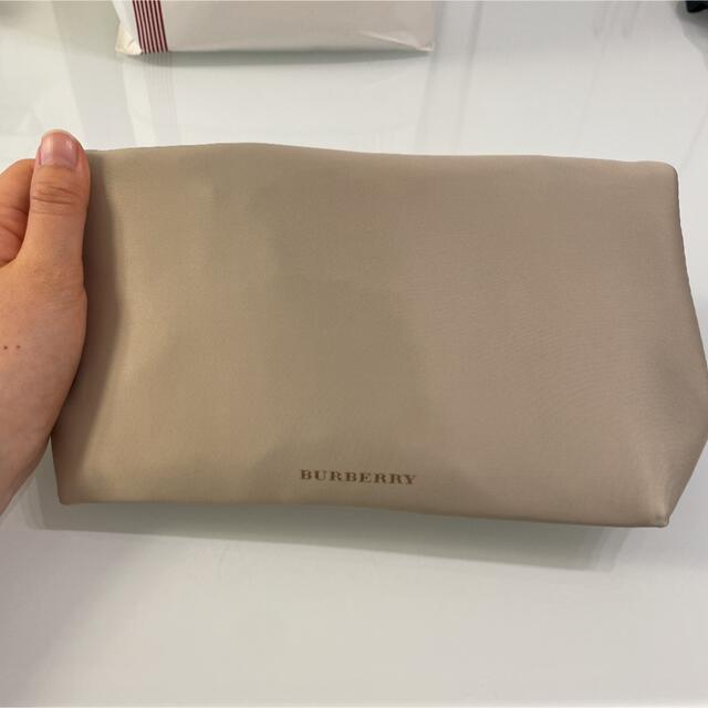 BURBERRY(バーバリー)の【新品未使用】バーバリー　ポーチ レディースのファッション小物(ポーチ)の商品写真