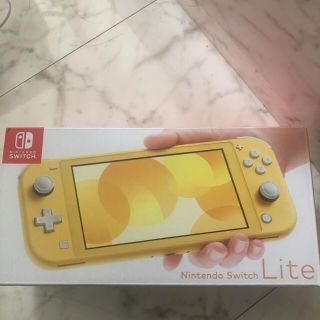 ニンテンドースイッチ(Nintendo Switch)のNintendo Switch NINTENDO SWITCH LITE イエ…(携帯用ゲーム機本体)