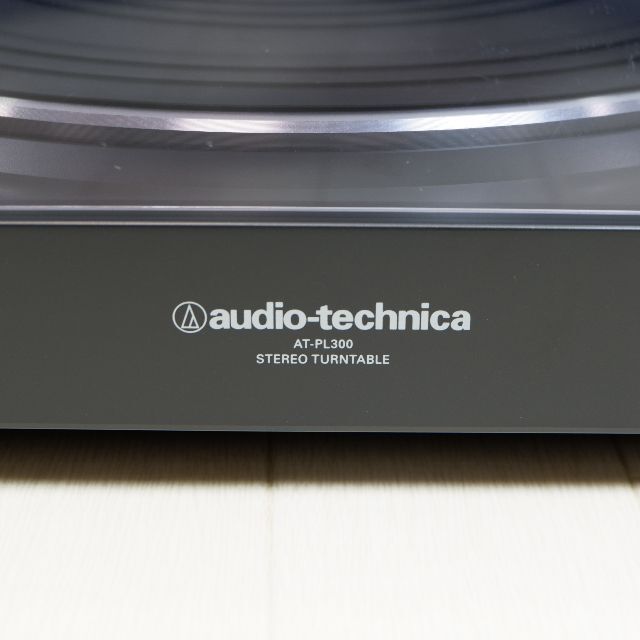 audio-technica(オーディオテクニカ)のaudio-technica ステレオターンテーブルシステム AT-PL300 スマホ/家電/カメラのオーディオ機器(ポータブルプレーヤー)の商品写真