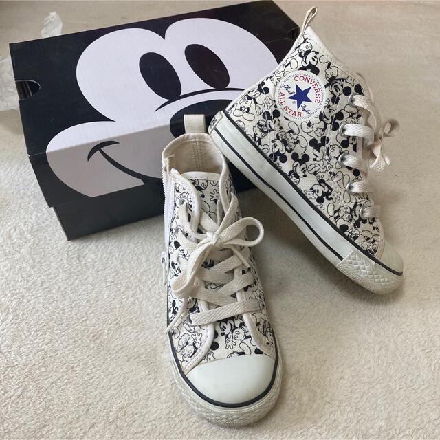 CONVERSE(コンバース)のミッキーコンバース　ハイカット　１７センチ キッズ/ベビー/マタニティのキッズ靴/シューズ(15cm~)(スニーカー)の商品写真