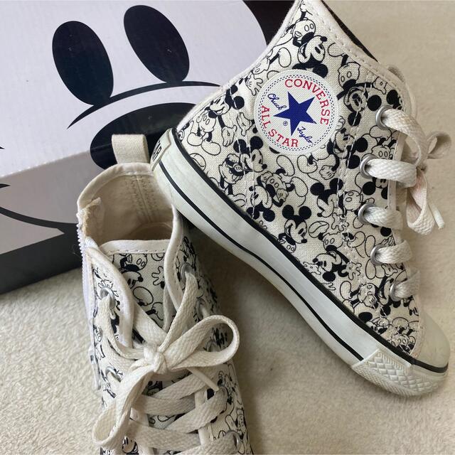 CONVERSE(コンバース)のミッキーコンバース　ハイカット　１７センチ キッズ/ベビー/マタニティのキッズ靴/シューズ(15cm~)(スニーカー)の商品写真