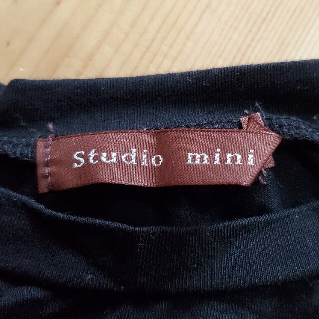 STUDIO MINI(スタジオミニ)のstudio mini 100cm 黒長袖Tシャツ キッズ/ベビー/マタニティのキッズ服男の子用(90cm~)(Tシャツ/カットソー)の商品写真