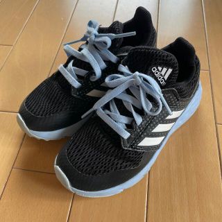 アディダス(adidas)のadidas スニーカー　１８センチ(スニーカー)