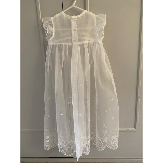 BeBe(ベベ)のBeBe ドレス キッズ/ベビー/マタニティのキッズ服女の子用(90cm~)(ドレス/フォーマル)の商品写真