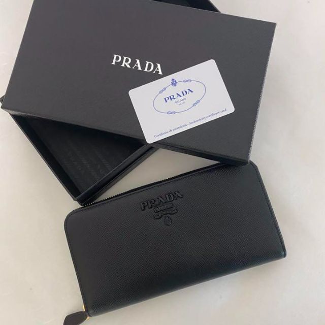 PRADA(プラダ)のプラダ 財布 PRADA 長財布 ブラック 黒 レディースのファッション小物(財布)の商品写真