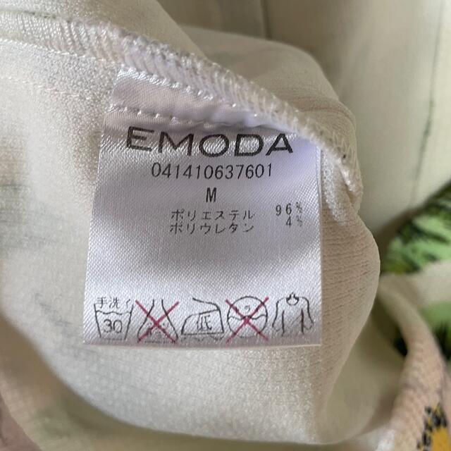 EMODA(エモダ)のEMODA 花柄トップス M レディースのトップス(カットソー(半袖/袖なし))の商品写真