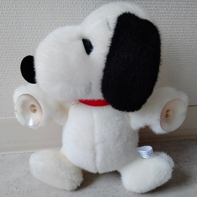 SNOOPY(スヌーピー)のスヌーピー　ぬいぐるみ　カー用品 自動車/バイクの自動車(車内アクセサリ)の商品写真