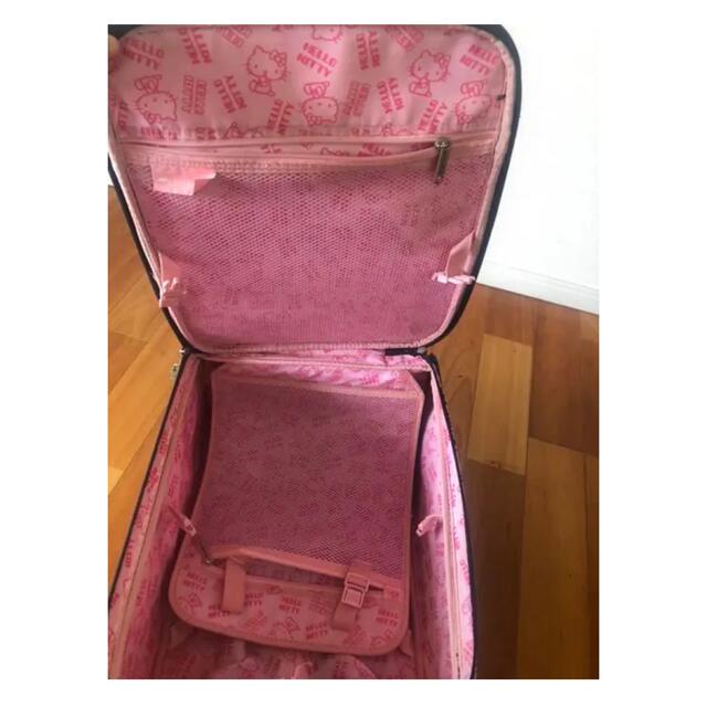 サンリオ(サンリオ)のキティキャリーケース　機内用キャリー　サンリオキティ レディースのバッグ(スーツケース/キャリーバッグ)の商品写真