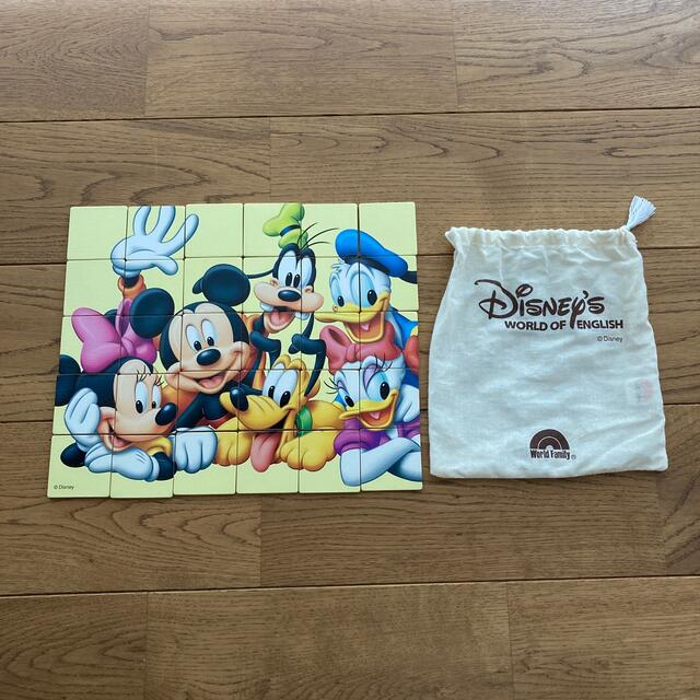 Disney(ディズニー)のワールドファミリー 木製ジグソーパズル ディズニー キッズ/ベビー/マタニティのおもちゃ(知育玩具)の商品写真