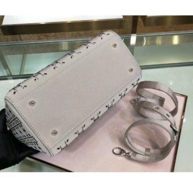 LadyDior 風バック ハンドメイドのファッション小物(バッグ)の商品写真