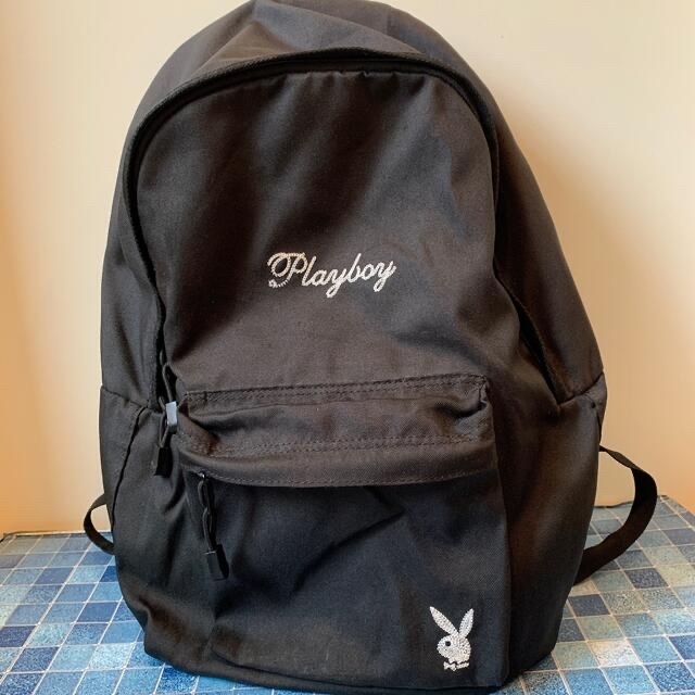 PLAYBOY(プレイボーイ)のplayboy プレイボーイ リュック　ブラック レディースのバッグ(リュック/バックパック)の商品写真
